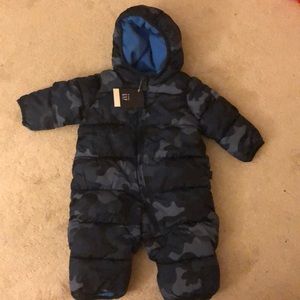 Baby Gap  fleece lined puffer bunting-blue camo